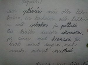 Yhdessä runossa keskeinen viesti oli lihavoitu.